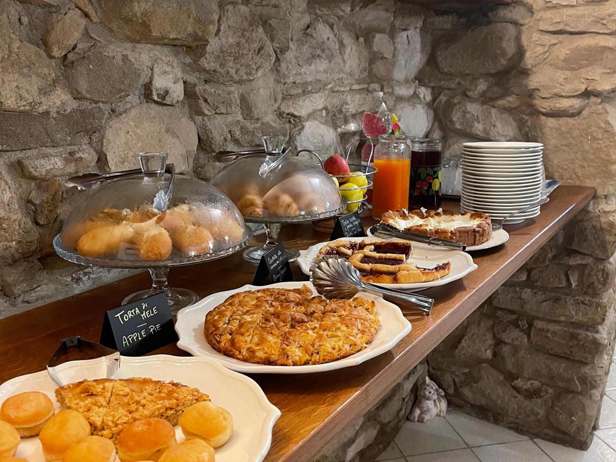 Madonna Del Poggio Cav Aparthotel Scarlino Bagian luar foto