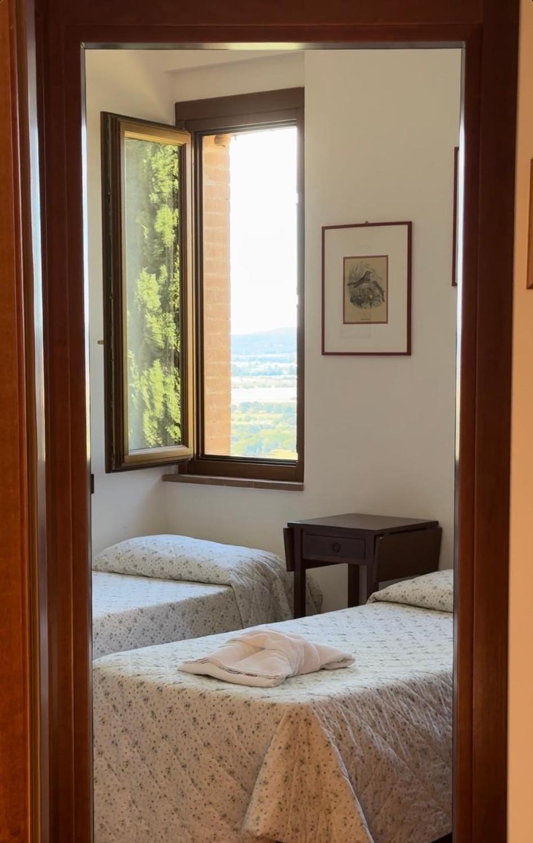 Madonna Del Poggio Cav Aparthotel Scarlino Bagian luar foto